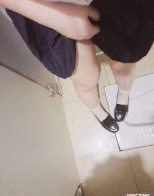《云边有个小卖部》电影